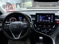 تۆیۆتا کامری